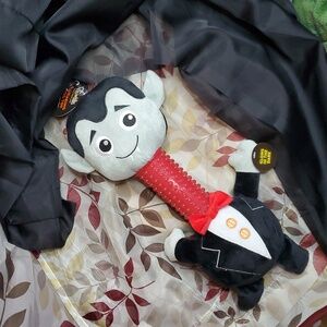 Vampire Plush Dog Toy‎